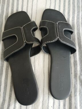 LOFT Black Slide Sandals with White Contrast Stitching 9
